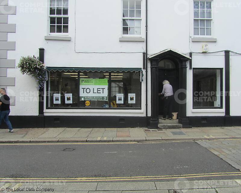 3 Brook Street, Tavistock - Picture 2024-09-09-20-06-23