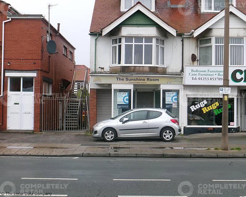 137 Victoria Road West, Thornton-Cleveleys - Picture 2024-10-02-10-10-36