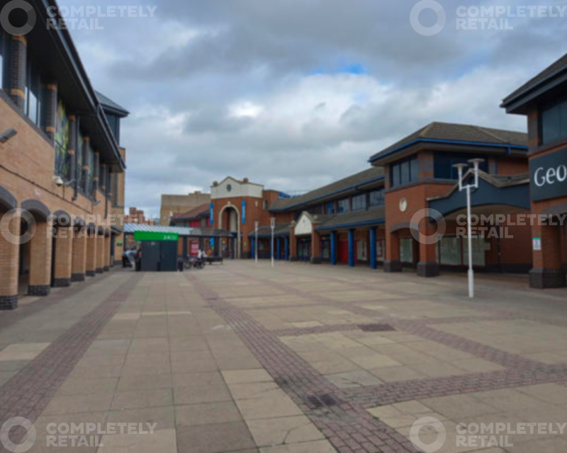 Unit 15, West Rivergate Shopping Centre, Peterborough - Picture 2024-11-05-16-00-46