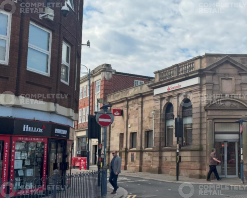 56 Market Square, St Neots - Picture 2025-06-19-11-20-17