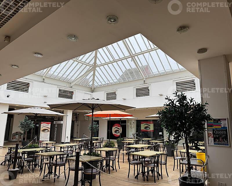 18, Rowland Hill Shopping Centre, Kidderminster - Picture 2025-10-20-13-04-52