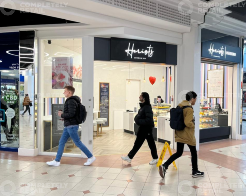 Unit 25A, Broadway Shopping Centre, Greater London - Picture 2025-08-27-17-10-23