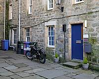 25a High Street