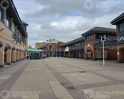 Unit 15, West Rivergate Shopping Centre