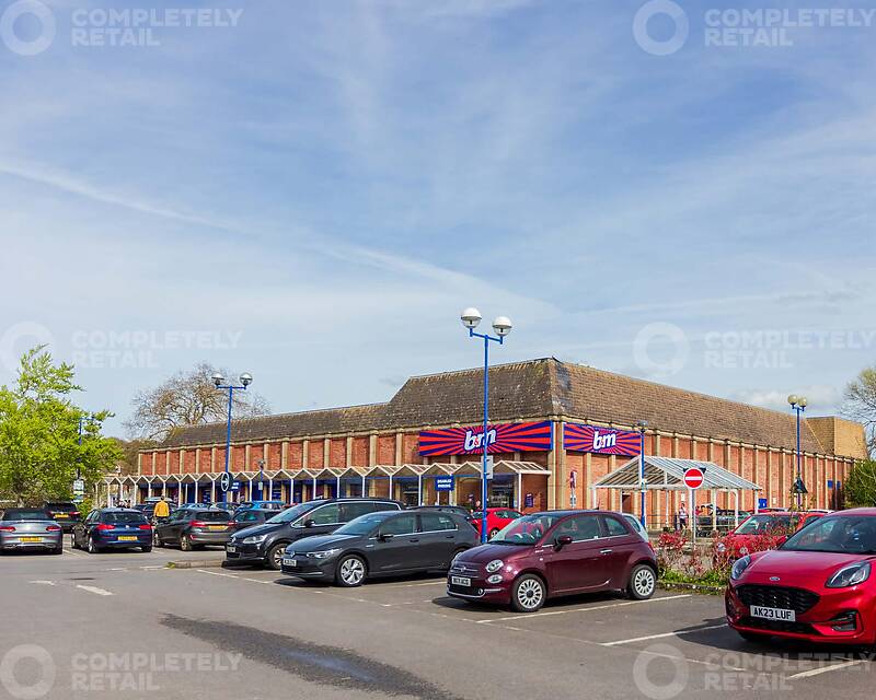 Various Units Available, Clevedon - Picture 2025-12-15-22-00-24