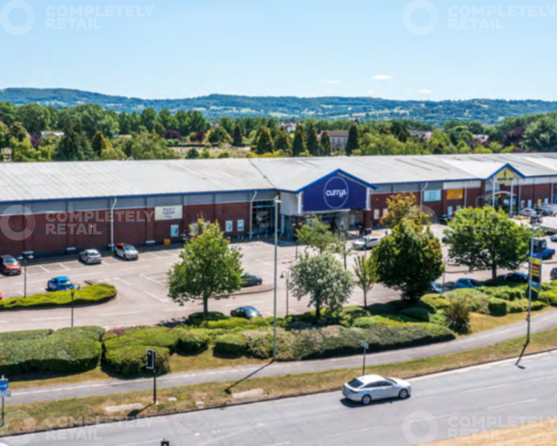 Eastern Avenue Retail Park, Gloucester - Picture 2026-02-12-14-52-22