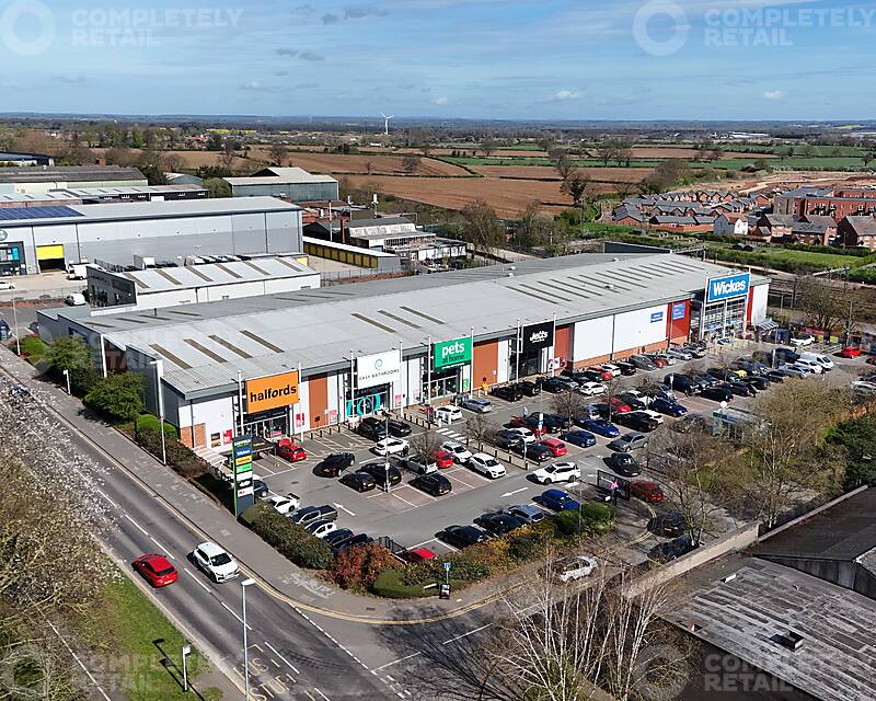 Lichfield Retail Park, Lichfield - Picture 2026-05-11-14-08-47