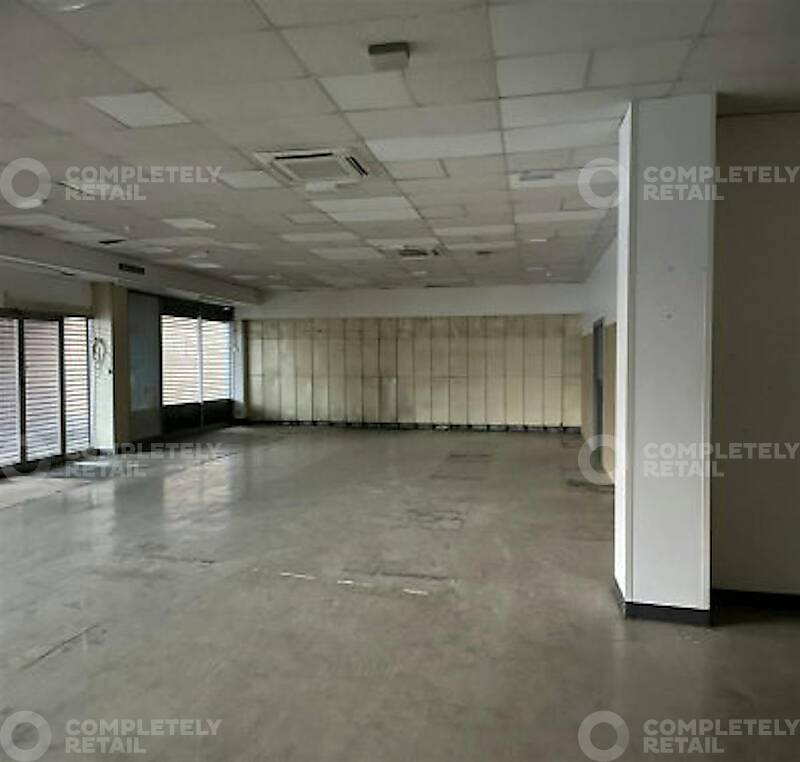 Unit 5-6 North Worle Shopping Centre Worle 3.jpg
