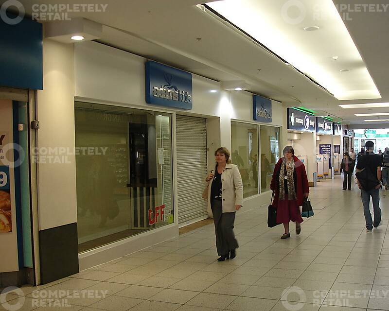 8-10, Wolsey Place Shopping Centre - Picture 1