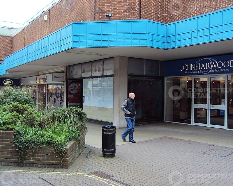 15 Commercial Way, Wolsey Place Shopping Centre - Picture 1