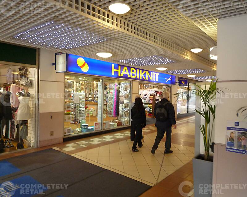 44 The Haymarket, The Mill Gate Shopping Centre - Picture 1