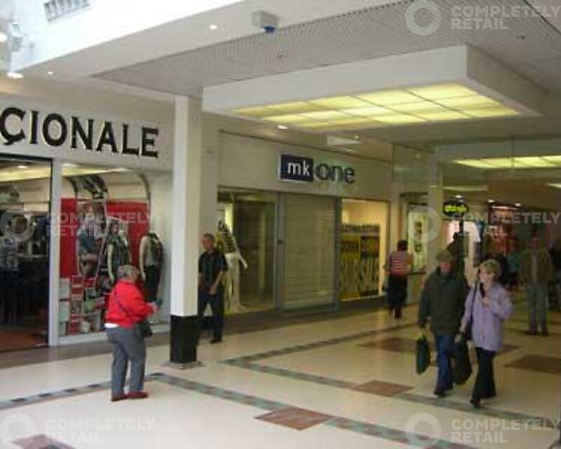 Unit 14c Hamilton Way, The Oak Mall Shopping Centre - Picture 1