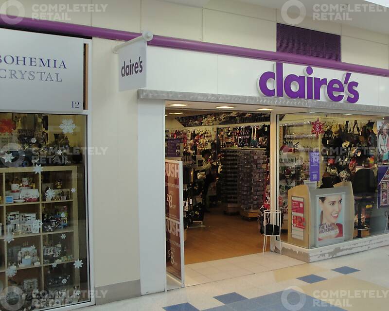 Unit 10, Walnuts Shopping Centre, Orpington - Picture 2017-02-16-14-46-57