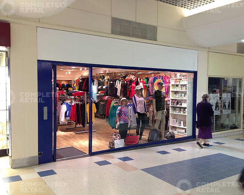 Unit 24, Walnuts Shopping Centre, Orpington - Picture 1