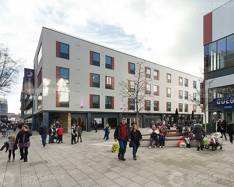 69-73, Walnuts Shopping Centre, Orpington - Picture 2017-03-27-16-25-47