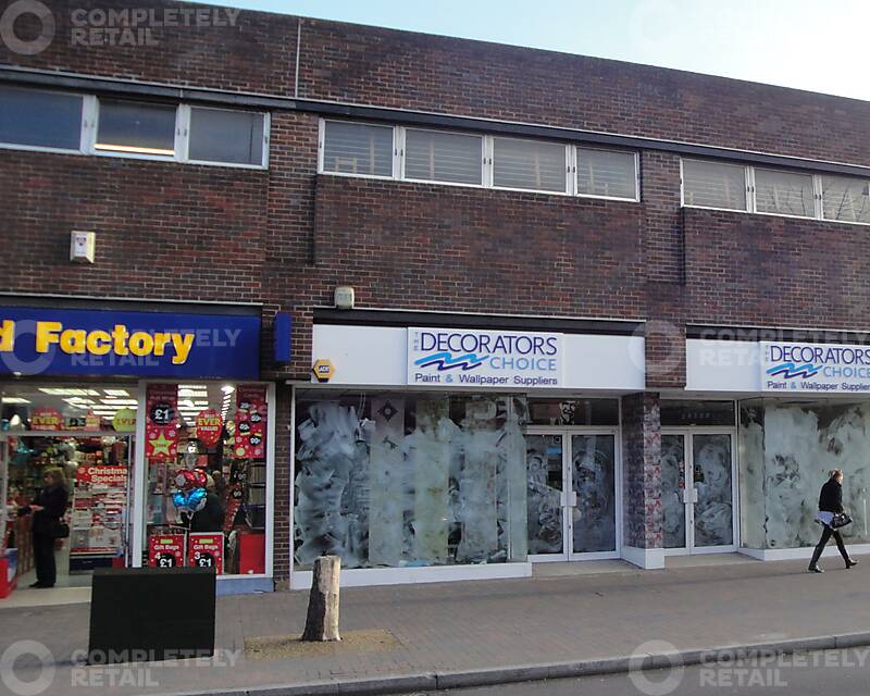 149/151 High Street, Walnuts Shopping Centre - Picture 1
