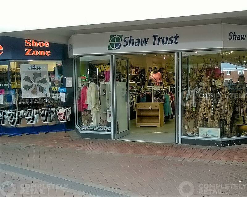 15 North Walk, Cwmbran Shopping Centre, Cwmbran - Picture 2017-10-05-10-49-43