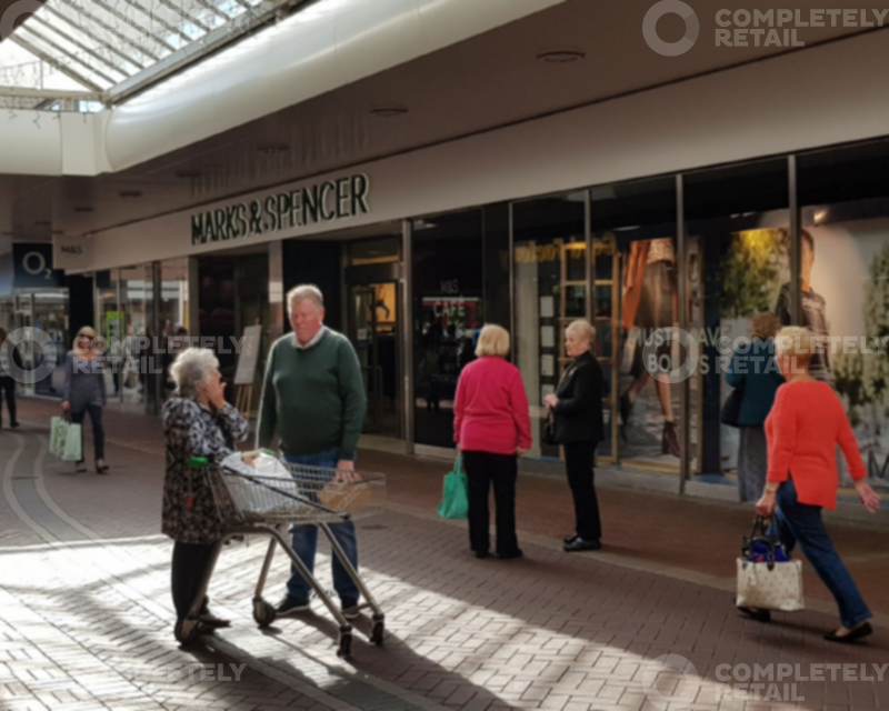 24 South Walk, Cwmbran Shopping Centre, Cwmbran - Picture 2022-08-31-14-59-54