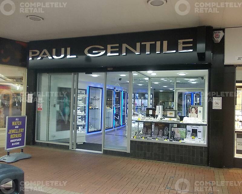 9 South Walk, Cwmbran Shopping Centre, Cwmbran - Picture 1