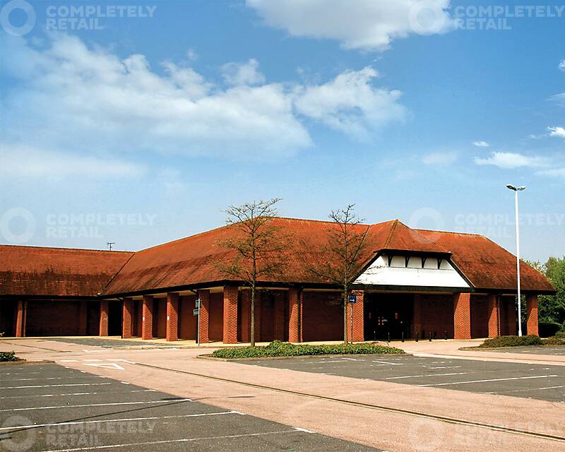 Unit 1, Warren Retail Park - Picture 1