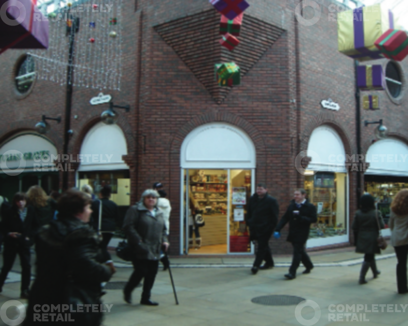 12 Globe Lane, The Lanes - Picture 1