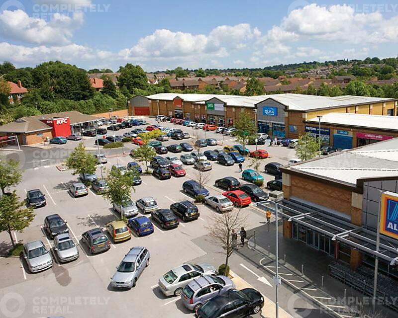 7, Northside Retail Park - Picture 1