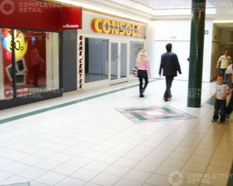 K10, Green Lanes Shopping Centre - Picture 1