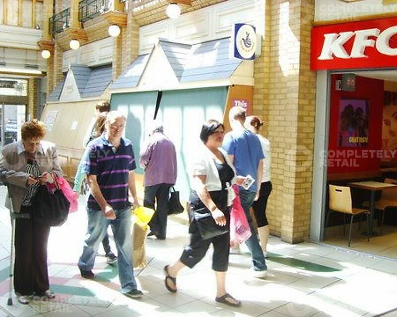 K14, Green Lanes Shopping Centre - Picture 1