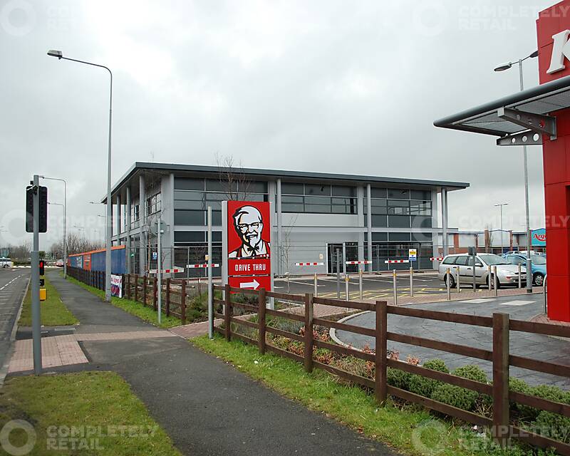 Unit 3, Dovefields Retail Park - Picture 1