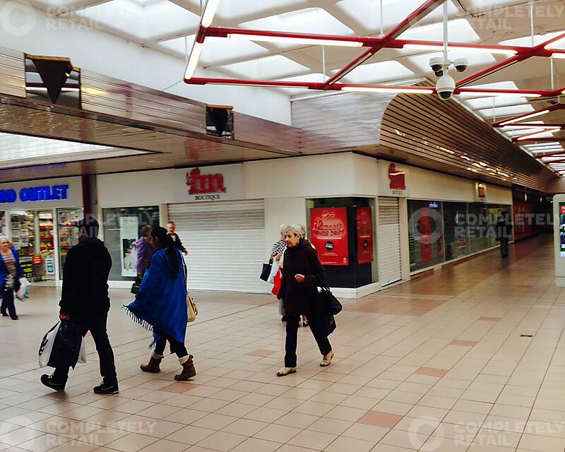 Unit 62 Medway, Strand Shopping Centre - Picture 1