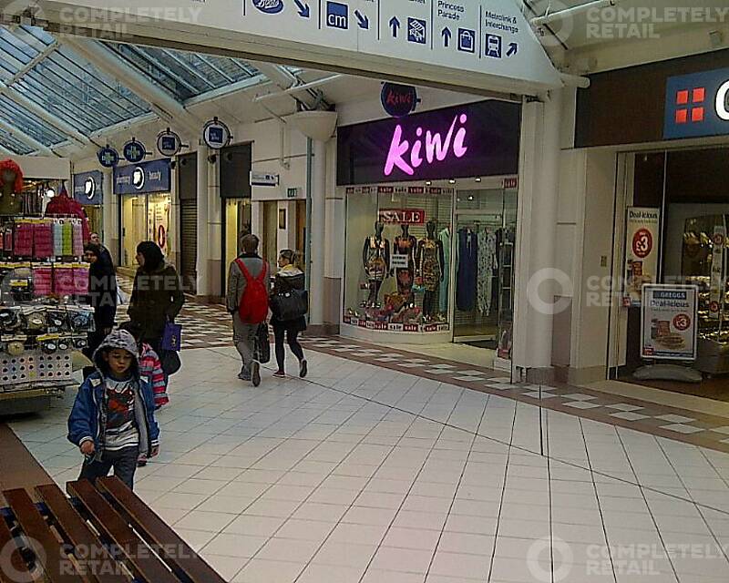 24 The Mall, Mill Gate Shopping Centre - Picture 4