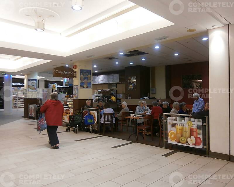 72 Queens Walk, Nicholson Shopping Centre, Maidenhead 