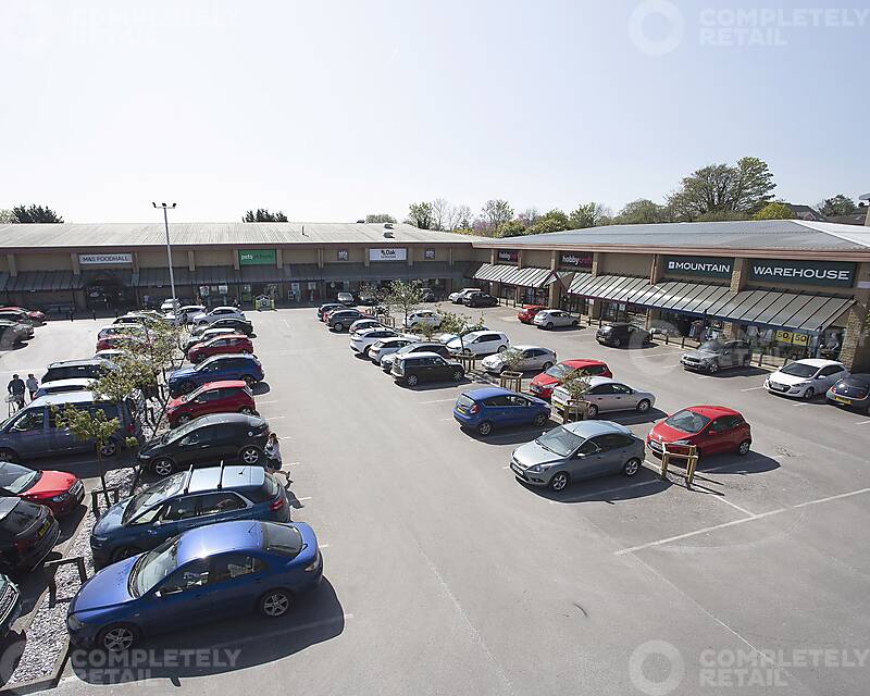 Unit 7a, Guiseley Retail Park, Leeds - Picture 2025-07-17-09-38-47
