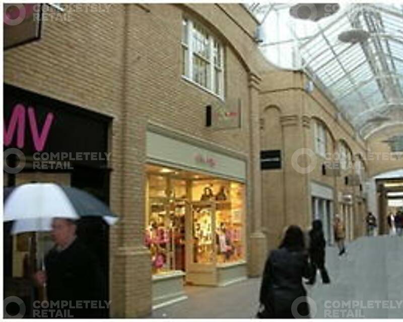 17 Marlowe Arcade, Whitefriars - Picture 1