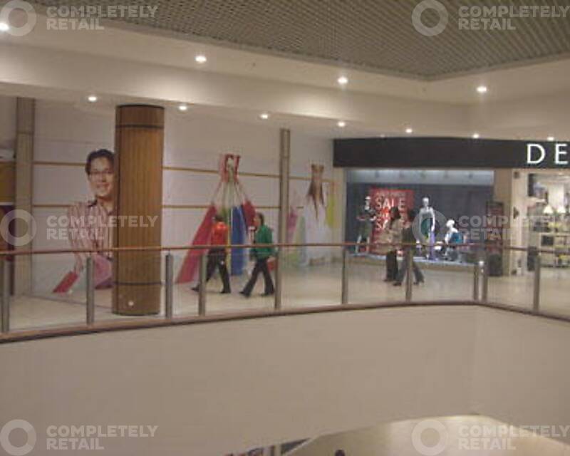Unit G04, Kingsgate Shopping Centre - Picture 1