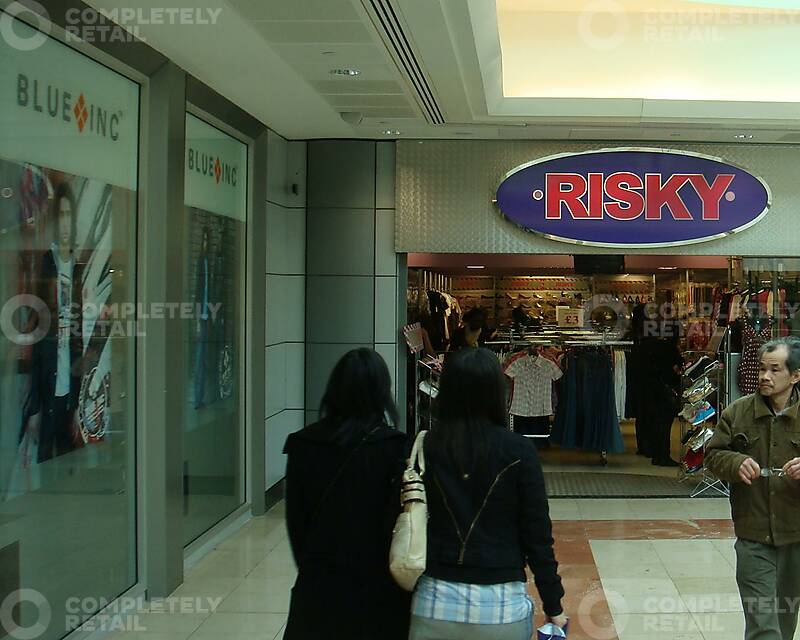 Unit 28, Lewisham Shopping Centre - Picture 1