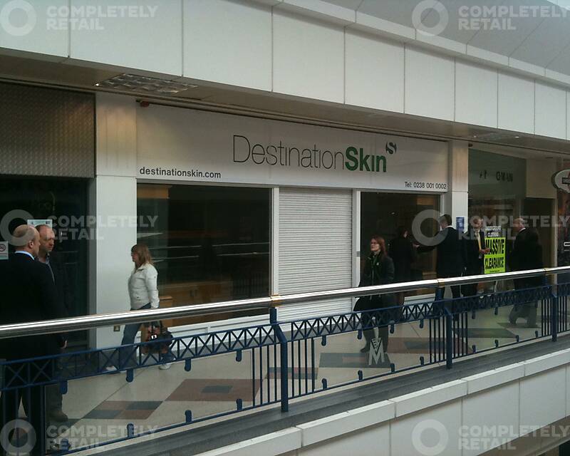 Unit 56, The Mall Southampton - Picture 1