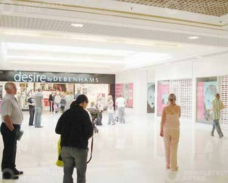 Kiosk A, Howgate Shopping Centre - Picture 1