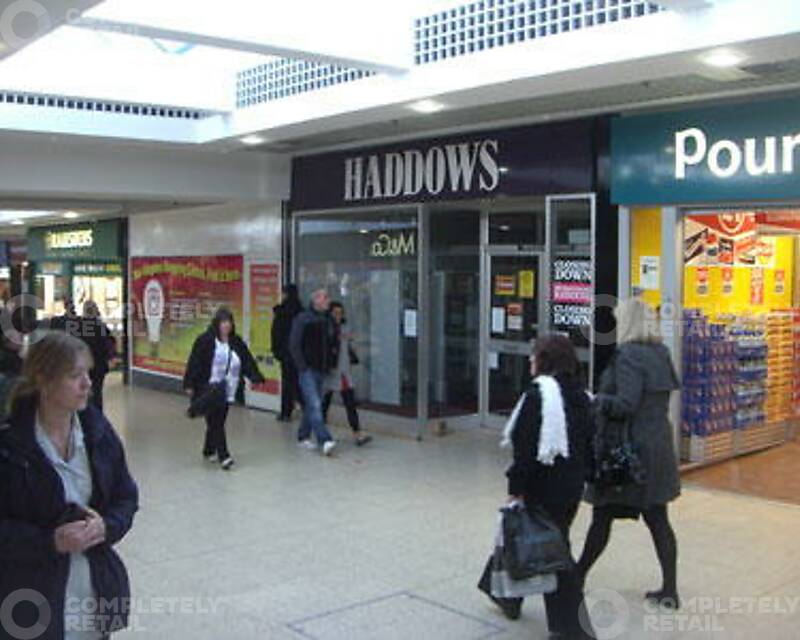 15 Lyon Way, The Kingdom Shopping Centre - Picture 1
