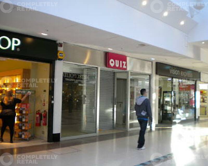 Unit 26 Hamilton Way, The Oak Mall Shopping Centre - Picture 1