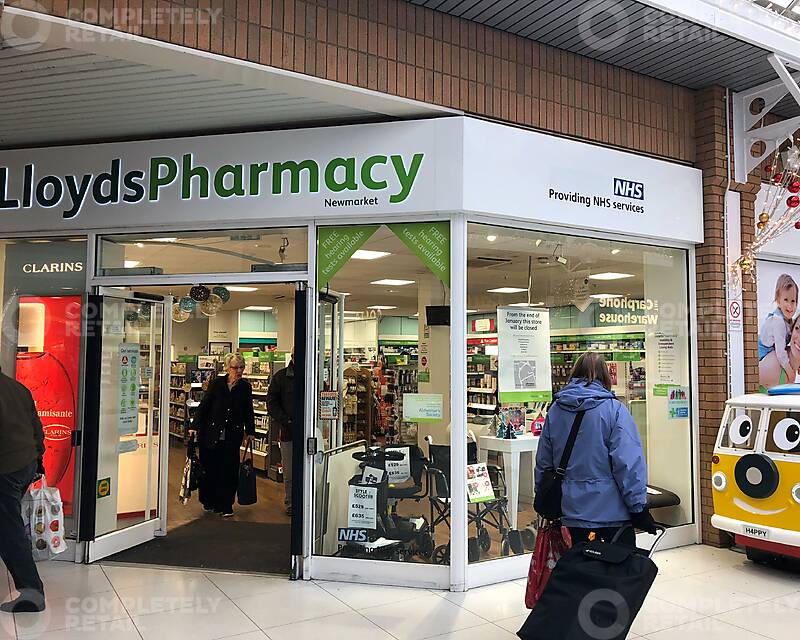 52-53, The Guineas Shopping Centre, Newmarket - Picture 2018-01-05-16-25-01