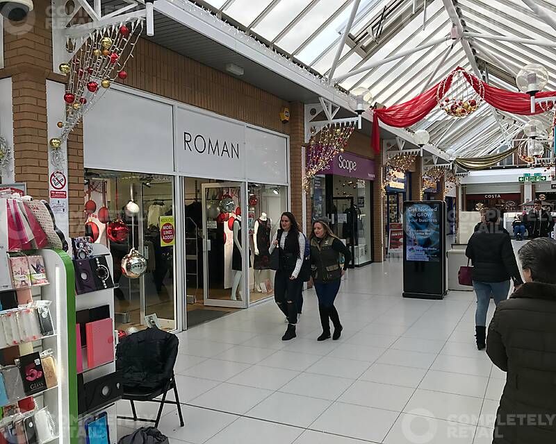 68, The Guineas Shopping Centre, Newmarket - Picture 2017-11-29-12-49-17