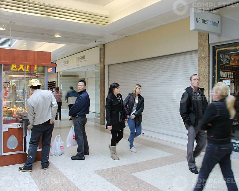 26 Princes Mall, East Kilbride Shopping Centre - Picture 1