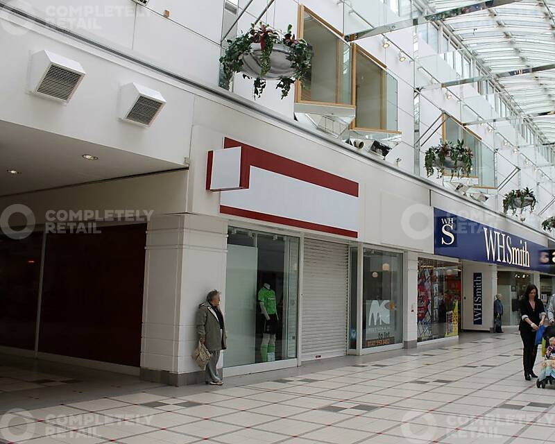 51B Plaza, East Kilbride Shopping Centre - Picture 1