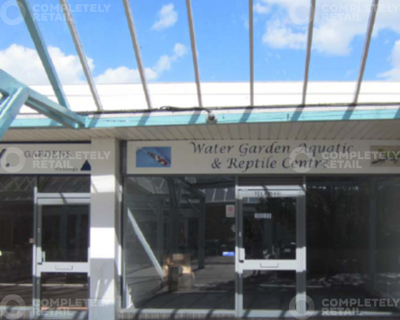 Unit 5, Triangle Shopping Centre - Picture 1