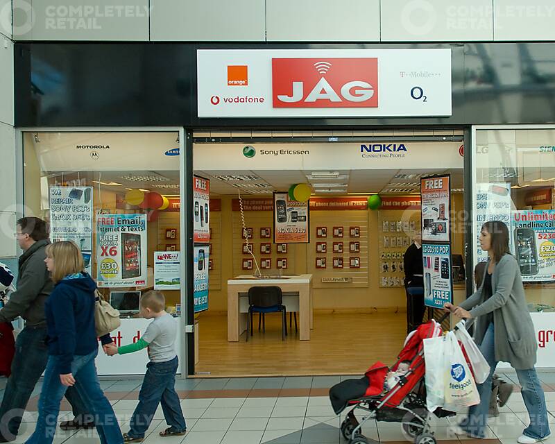 Unit 17, St Elli Shopping Centre - Picture 1