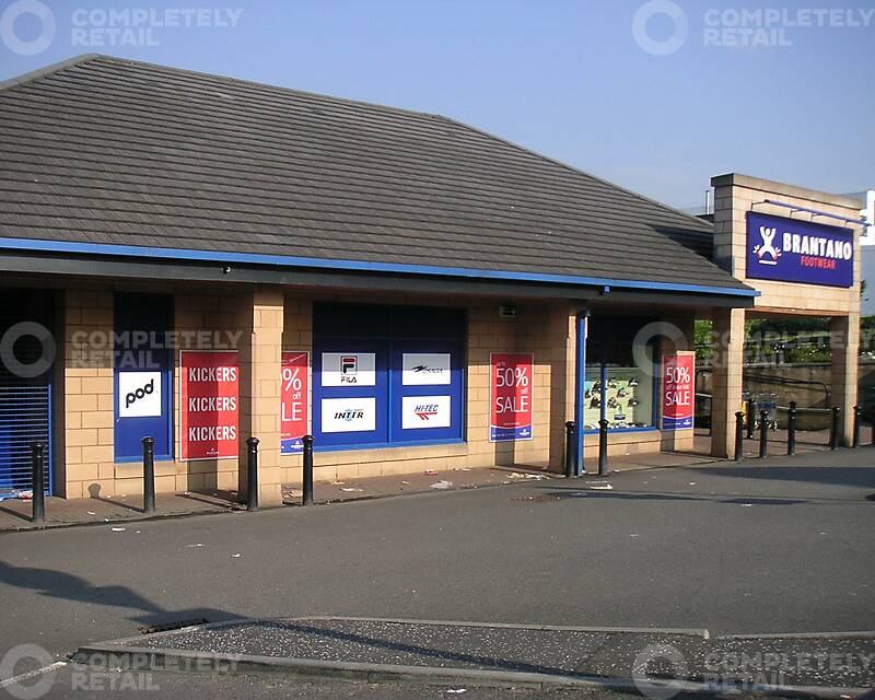 12, Falkirk Central Retail Park - Picture 3