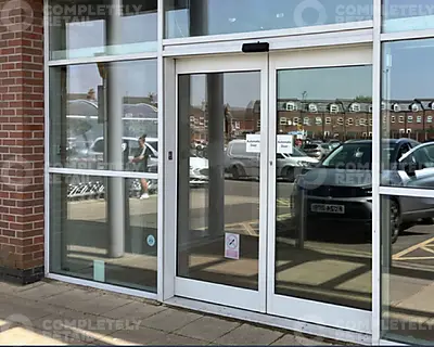 Unit 2D, Boston Shopping Park