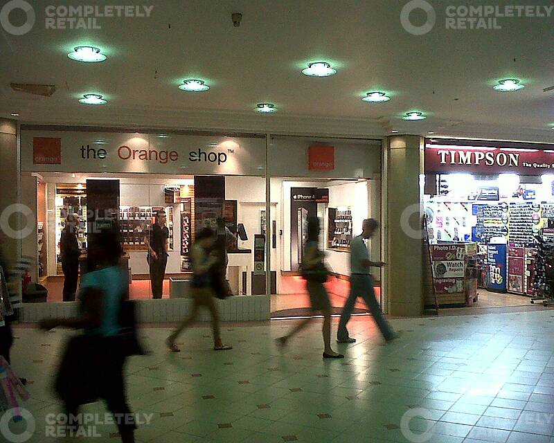 Unit 4, Broadway Shopping Centre - Picture 1