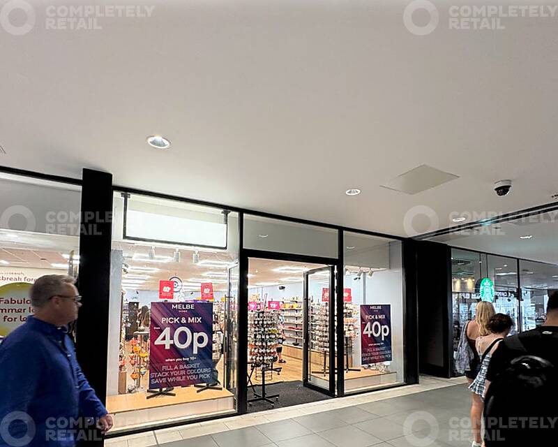 Unit 15, White Lion Walk Shopping Centre, Guildford - Picture 2026-09-28-13-55-28